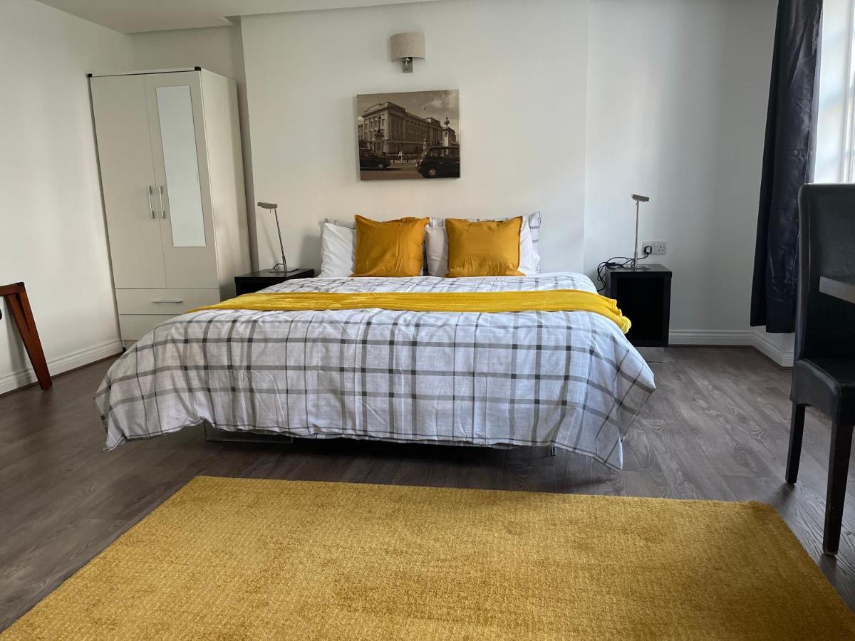 93 Charlotte Apartment Лондон Екстериор снимка