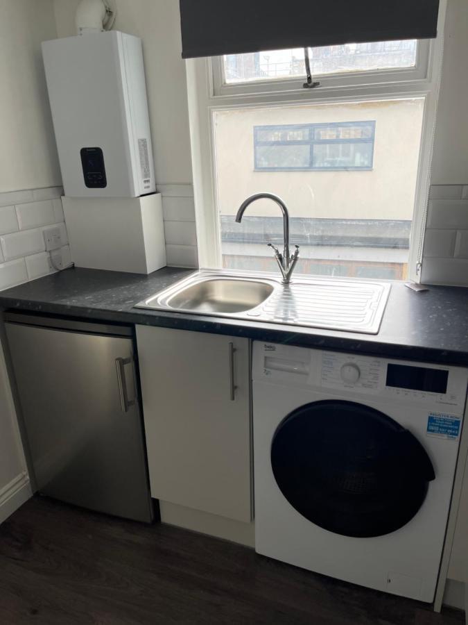 93 Charlotte Apartment Лондон Екстериор снимка